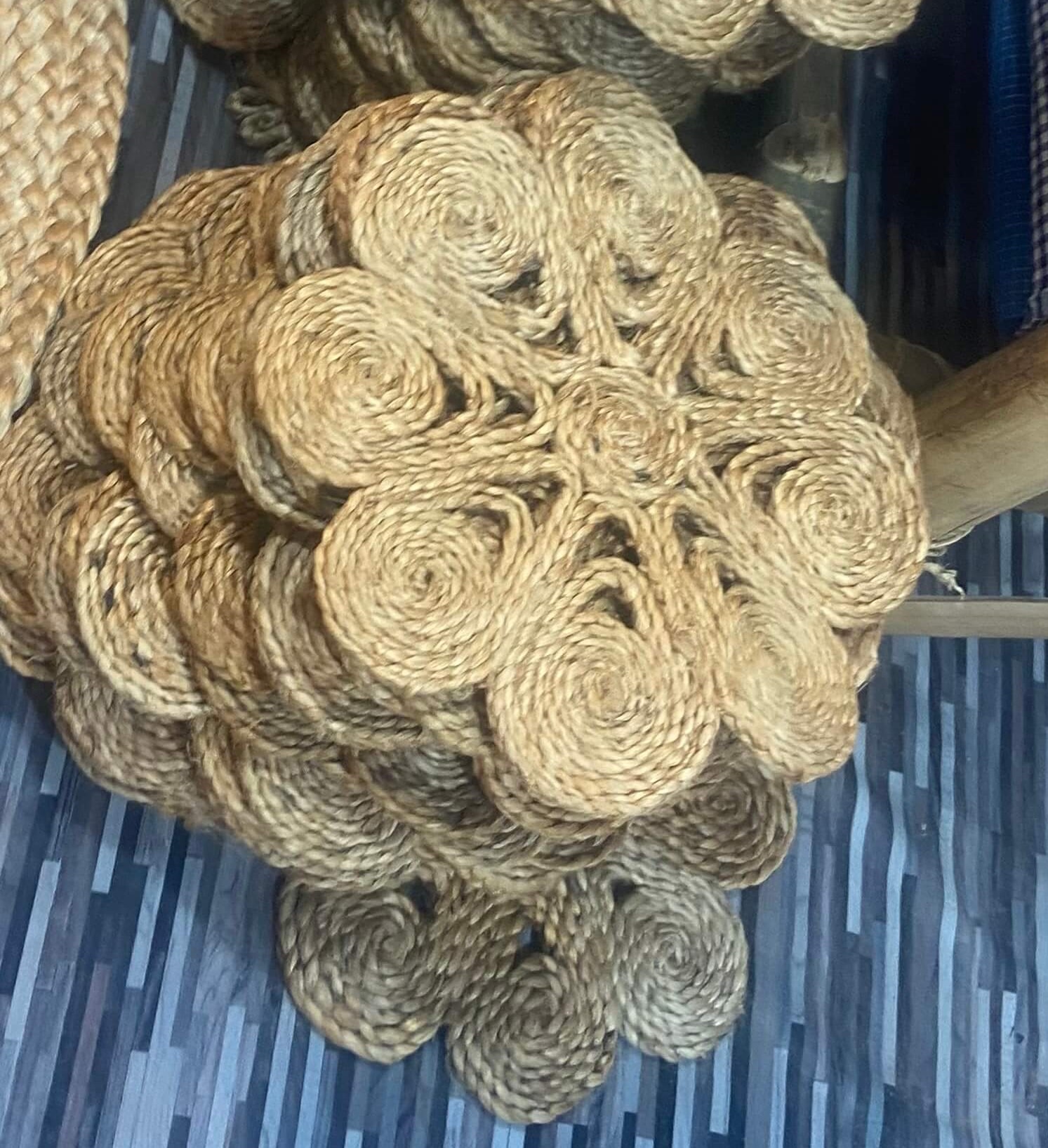 jute table runner